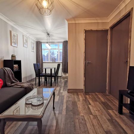 Palaz 2 - 2 Bedroom Flat Edmonton Ngoại thất bức ảnh