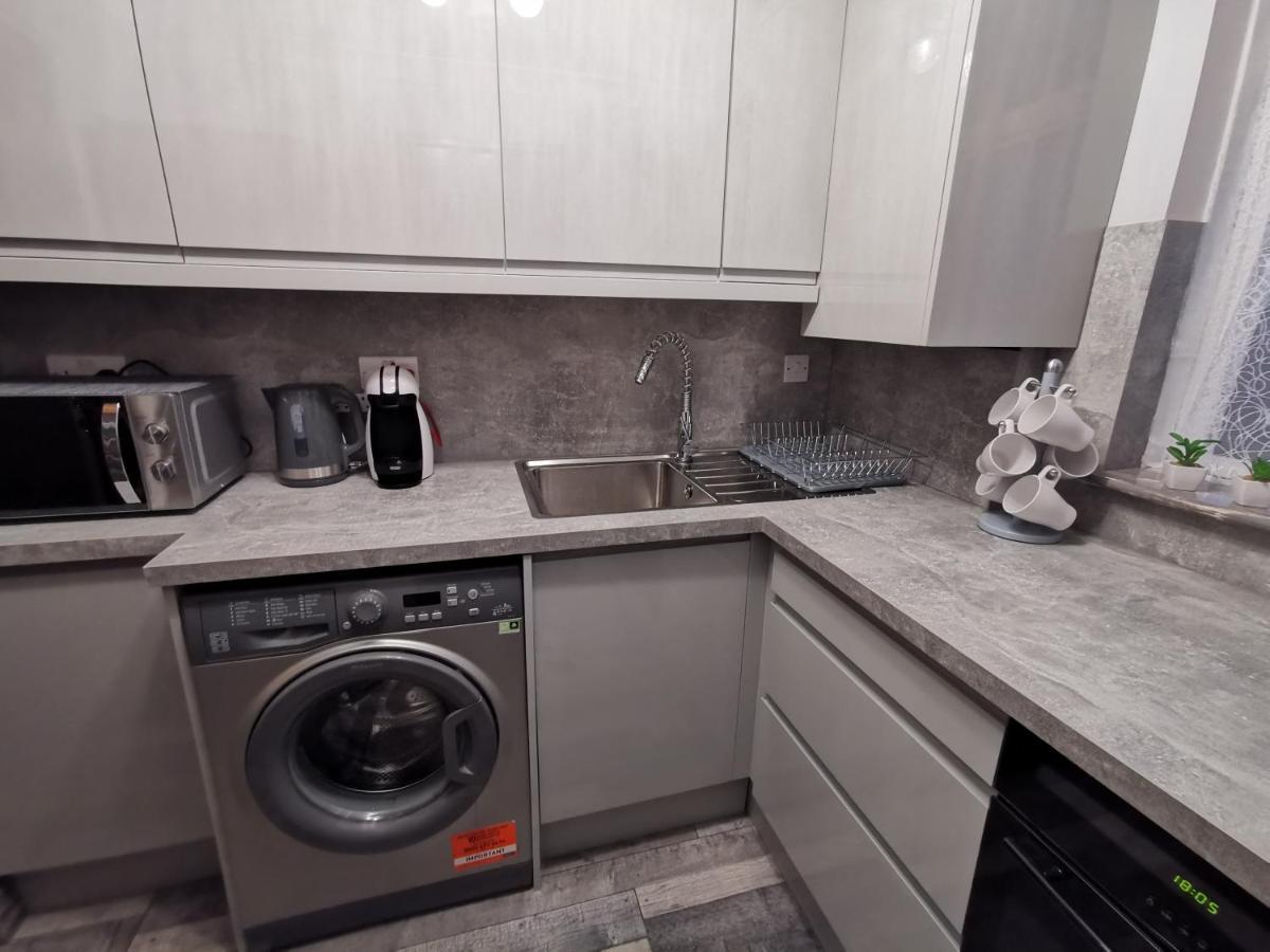 Palaz 2 - 2 Bedroom Flat Edmonton Ngoại thất bức ảnh