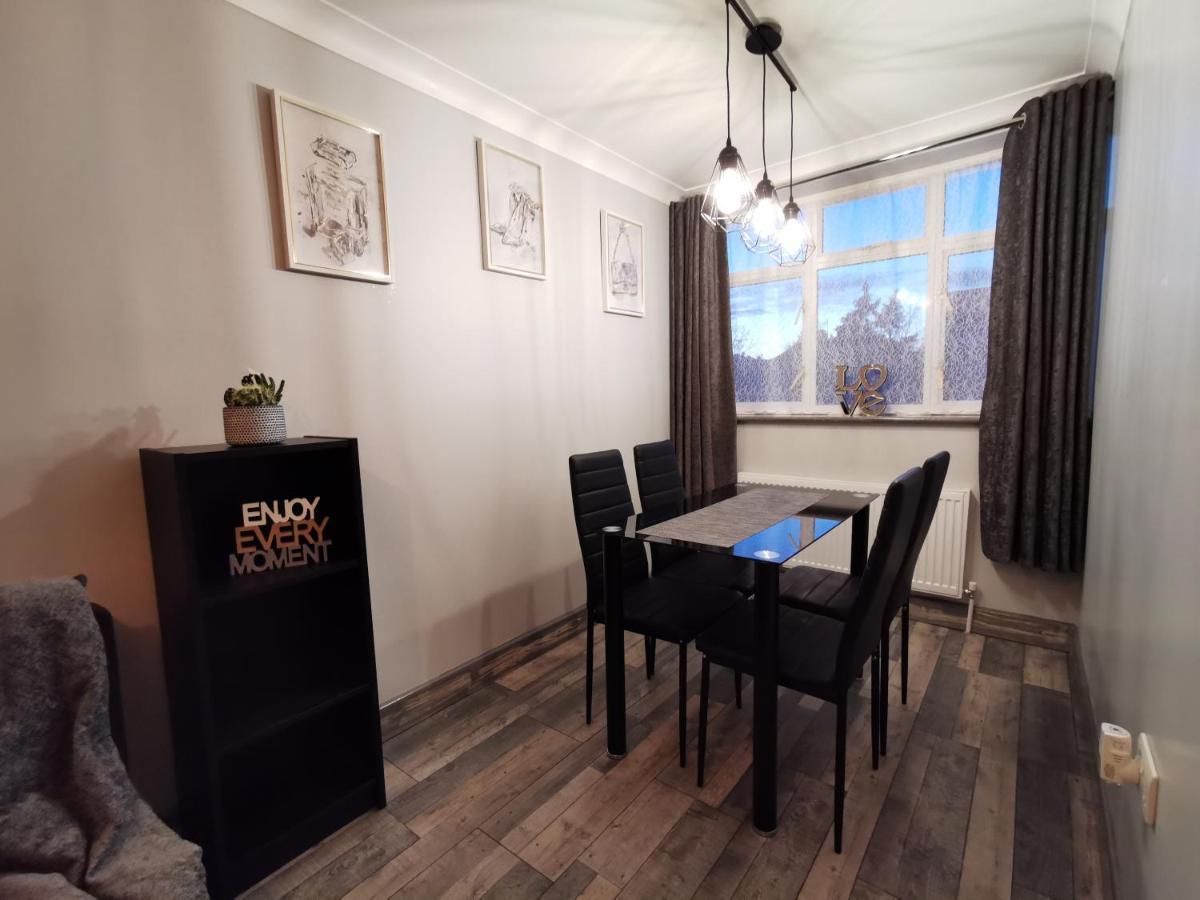 Palaz 2 - 2 Bedroom Flat Edmonton Ngoại thất bức ảnh