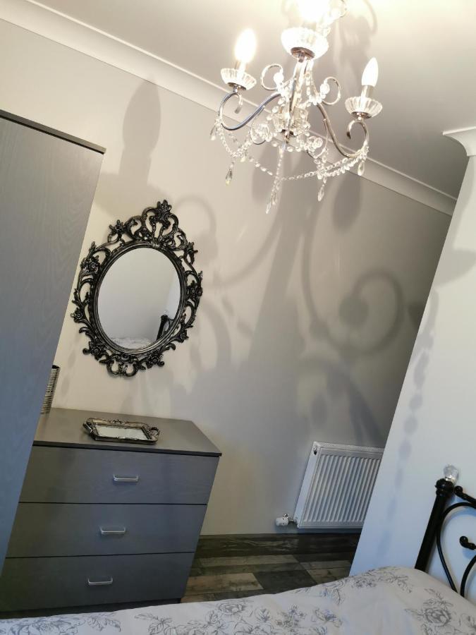 Palaz 2 - 2 Bedroom Flat Edmonton Ngoại thất bức ảnh