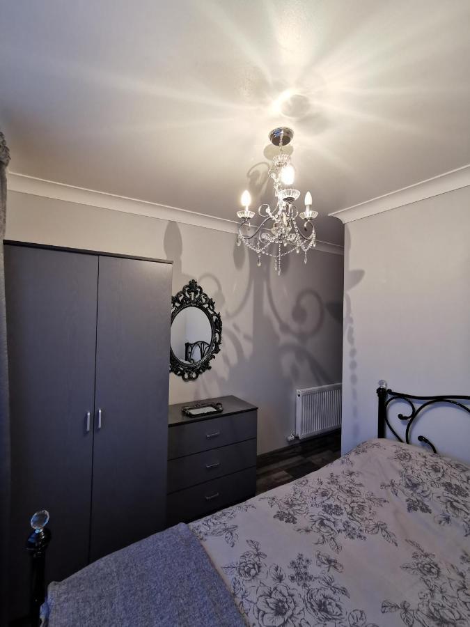 Palaz 2 - 2 Bedroom Flat Edmonton Ngoại thất bức ảnh