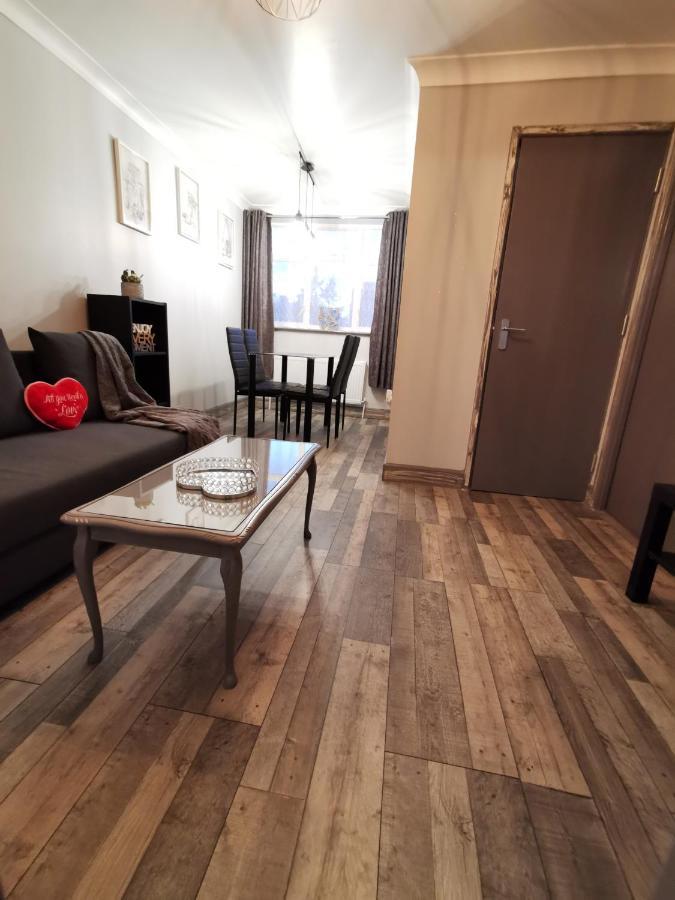 Palaz 2 - 2 Bedroom Flat Edmonton Ngoại thất bức ảnh
